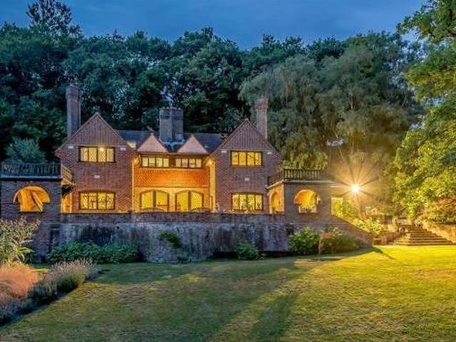 House for sale in Surrey