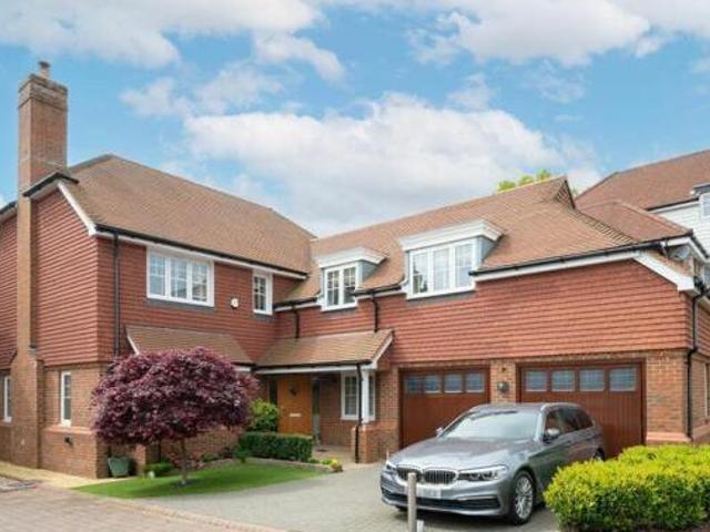 House for sale in Wickhurst Green, Horsham