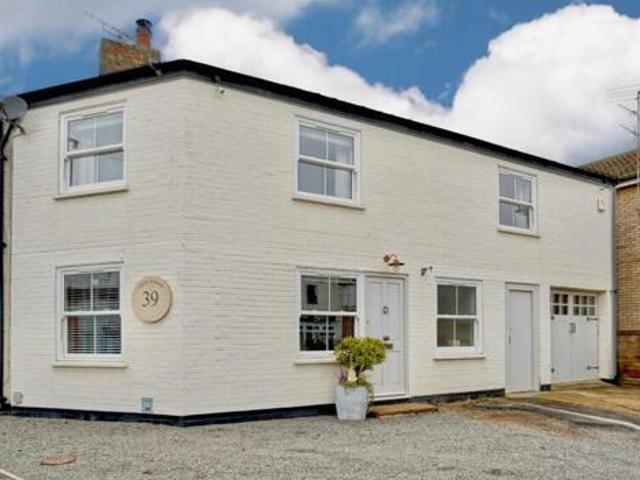 House for sale in Huntingdon