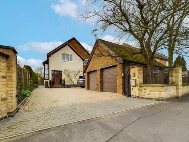 House for sale in Huntingdon