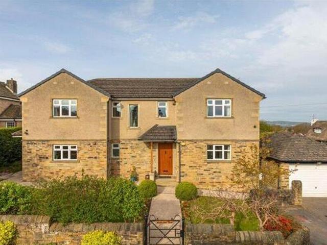 House for sale in Ben Rhydding, Bradford