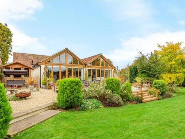 House for sale in Ilminster, Somerset