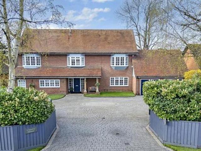 House for sale in Ingatestone and Fryerning, Navestock Side