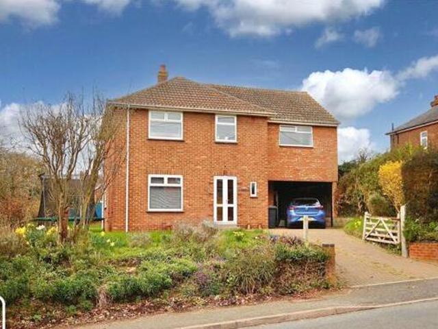 House for sale in Key Street, Suffolk