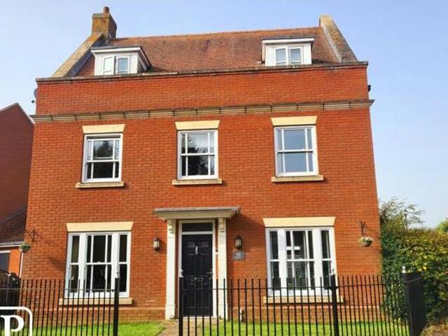 House for sale in Ravenswood, Key Street