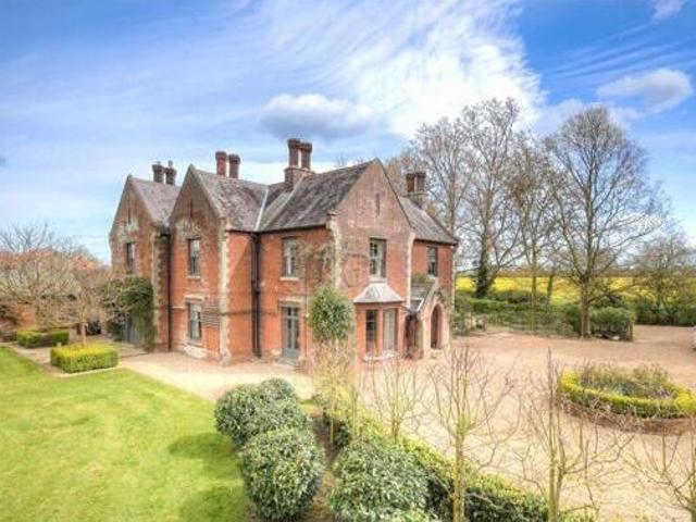 House for sale in Key Street, Suffolk