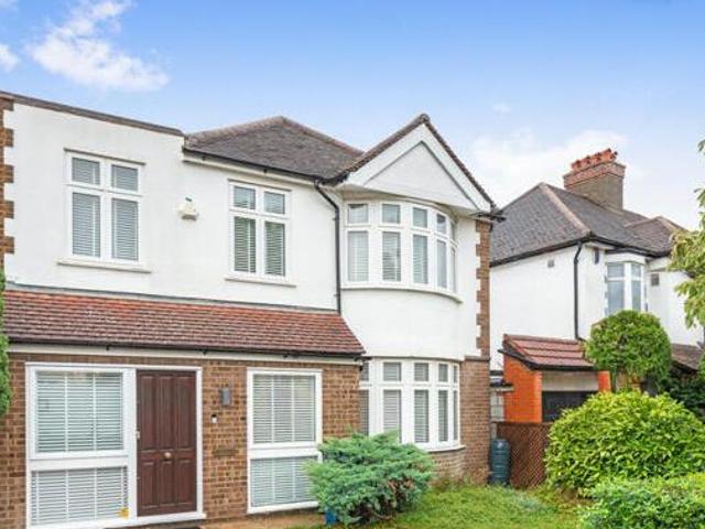 House for sale in Isleworth, Greater London