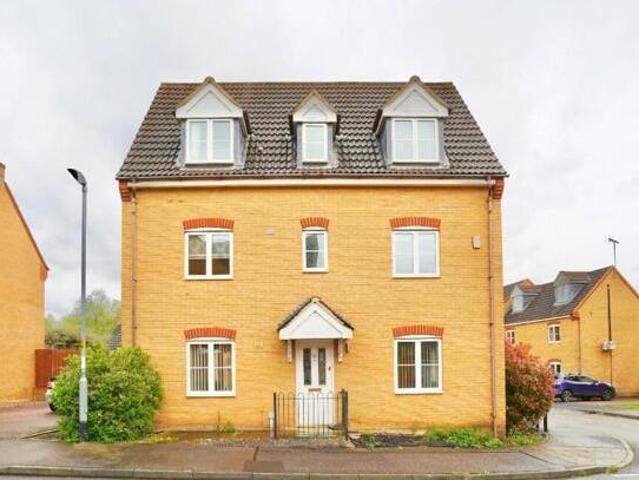 House for sale in Brambleside, Kettering