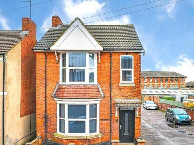 House for sale in Avondale, Kettering