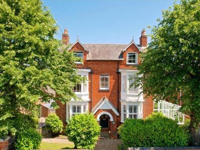 House for sale in Kettering, North Northamptonshire