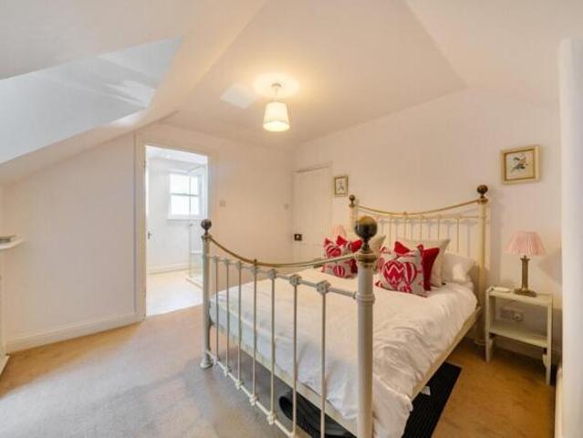 Farm for sale in Otterham Quay, Gillingham