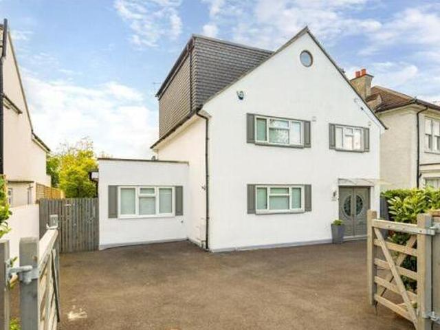 House for sale in North Watford, Hertfordshire