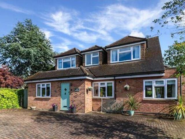 House for sale in North Watford, Hertfordshire