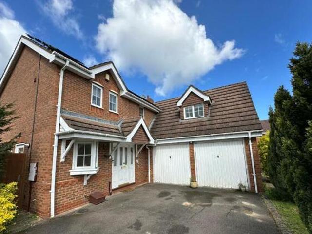 House for sale in Northampton, Northamptonshire