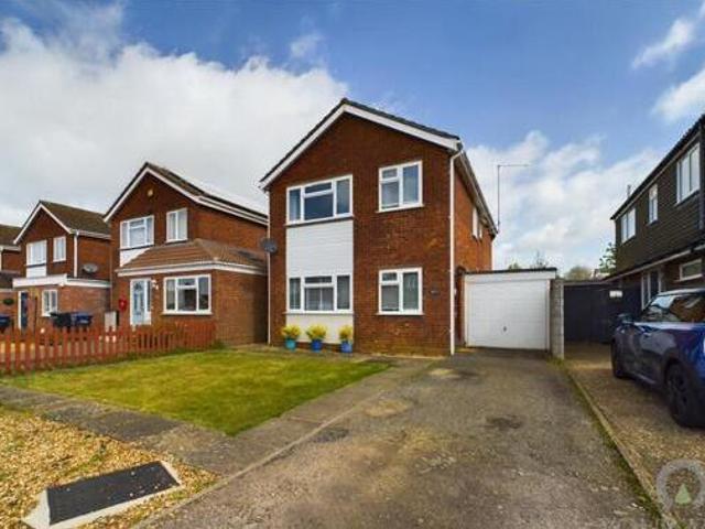 House for sale in Northampton, Northamptonshire