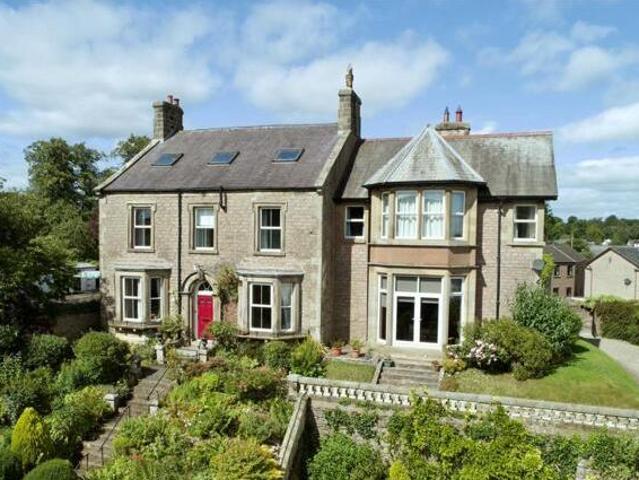 House for sale in Kaber