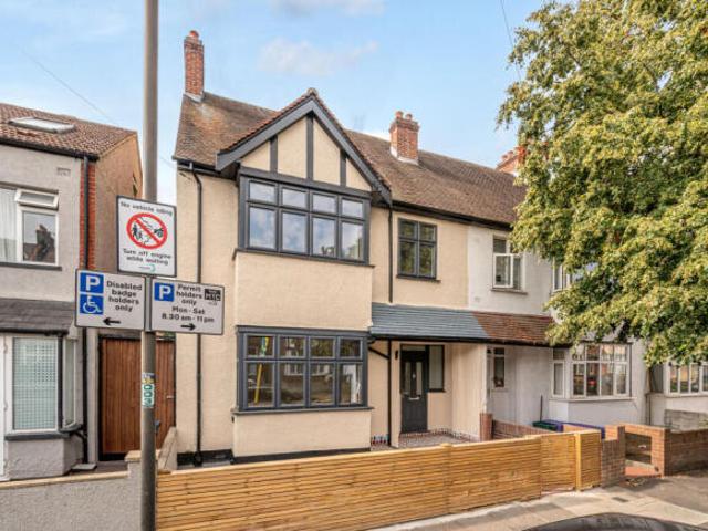 Farm for sale in London Borough of Merton, Greater London