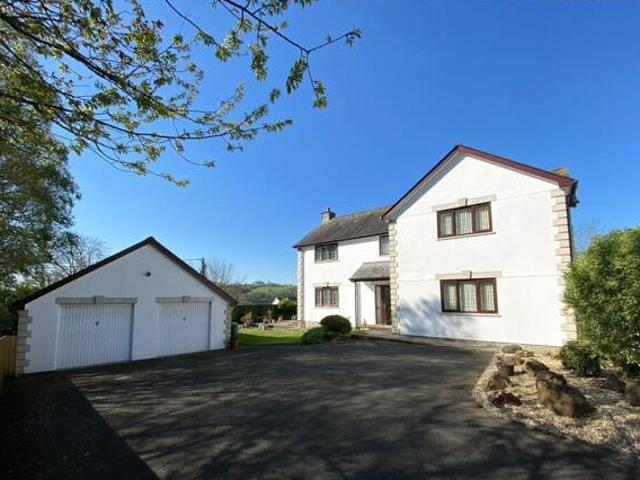 House for sale in Launceston, Cornwall