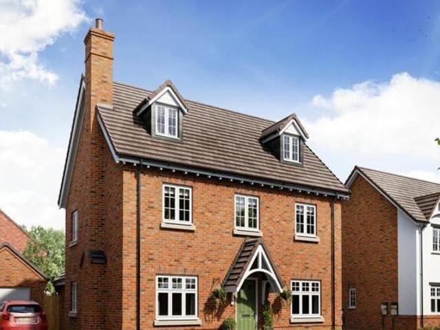 House for sale in Green Close, Warwickshire