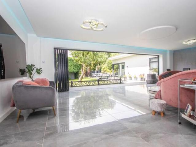 Farm for sale in Mount Wise