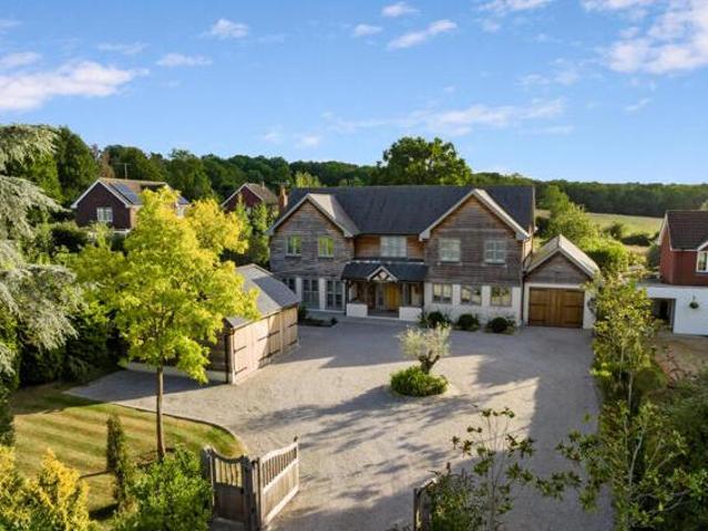House for sale in Pachesham Park, Surrey