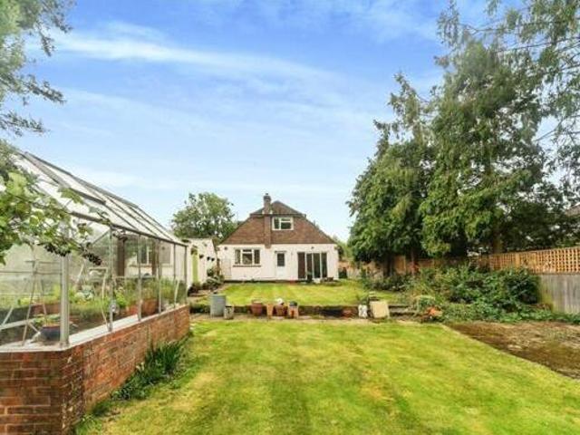House for sale in Pachesham Park, Surrey