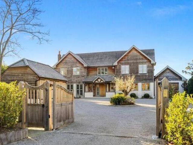 House for sale in Pachesham Park, Surrey