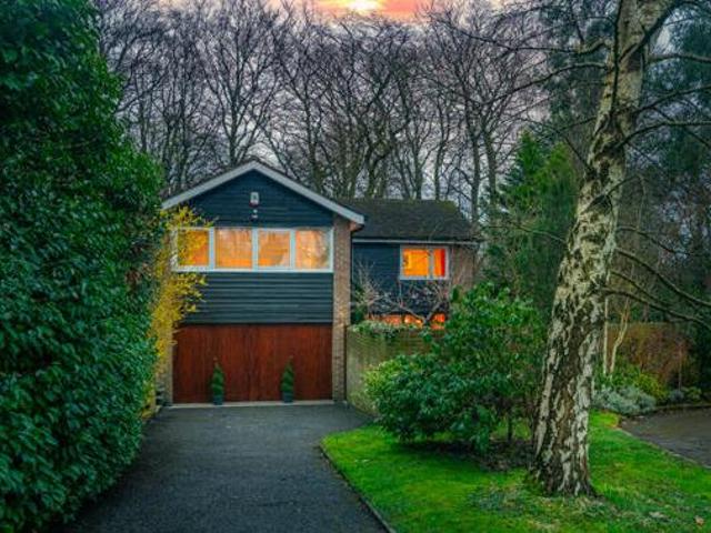 House for sale in Weetwood, West Yorkshire