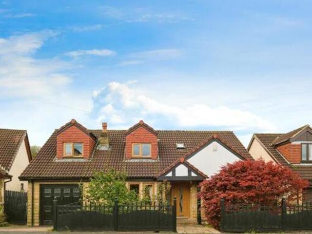 House for sale in Whitkirk, Colton