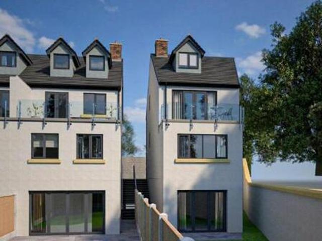 House for sale in Town End, Leeds