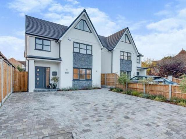 House for sale in Alton Barnes, Essex