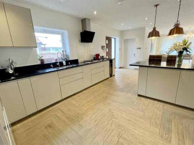 Farm for sale in Queens Park, Bournemouth