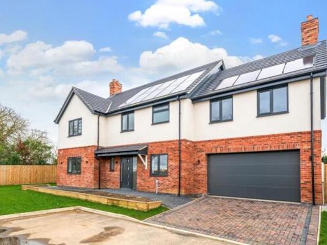 House for sale in Brayford, Lincolnshire