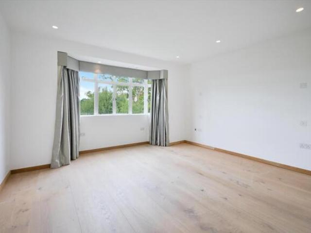 Property for sale in Cat Hill