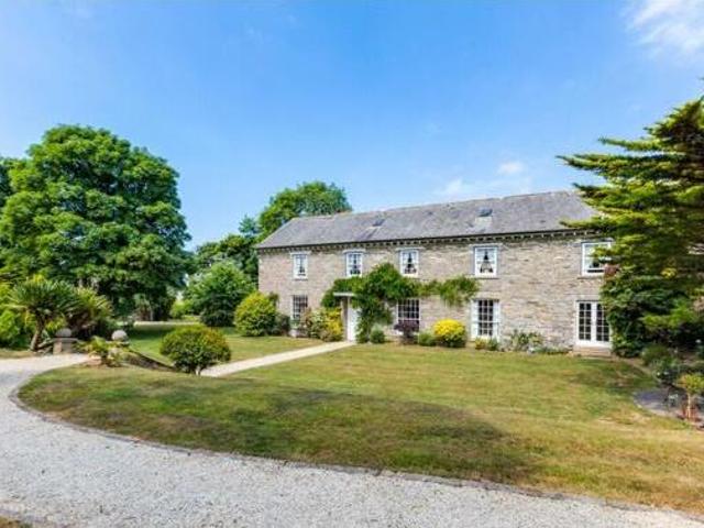 House for sale in Lamellion, Cornwall