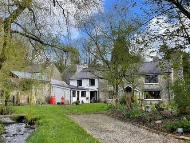 House for sale in Llandeilo, Wales