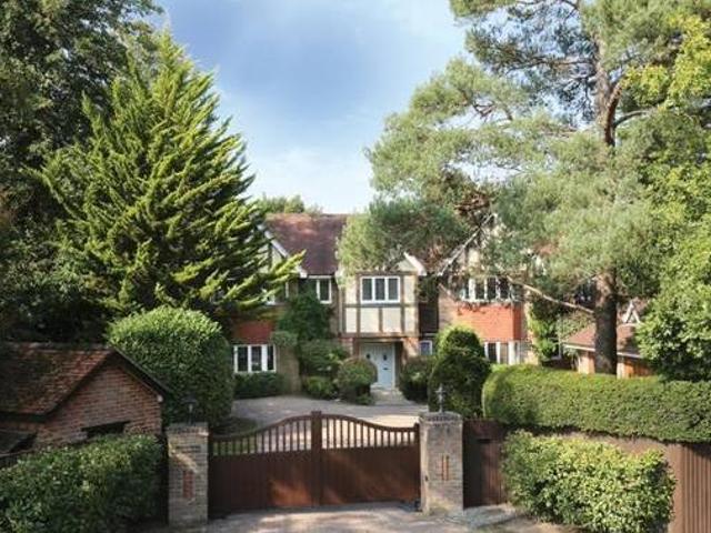 House for sale in Hampshire
