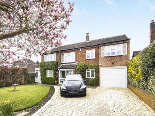 House for sale in Epping