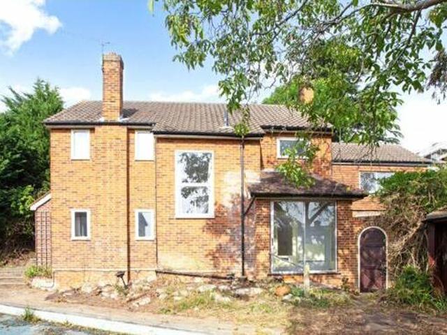 House for sale in Debden Green, Epping