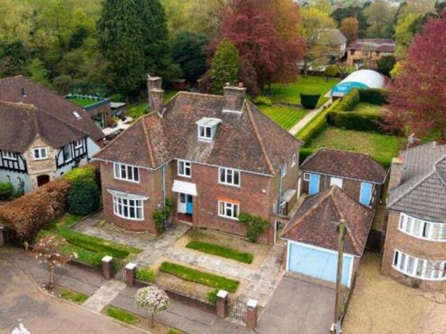 Farm for sale in Luton, England