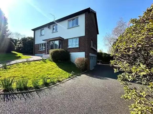 House for sale in Keady