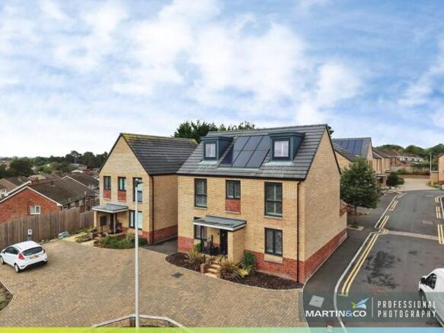 Farm for sale in Falcon Lodge, Wales