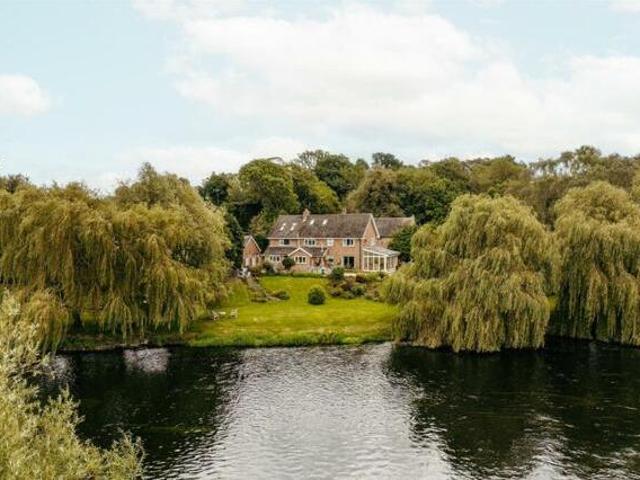 House for sale in Lyons, Greater London