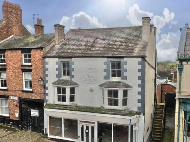 House for sale in Chorlton Lane, Cheshire