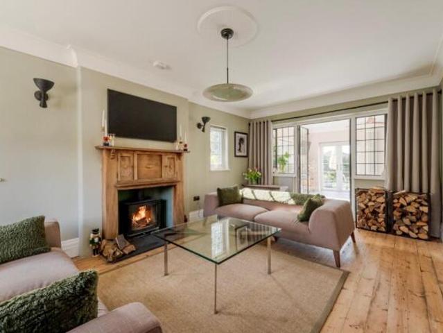 Farm for sale in Lower Wick, Worcestershire