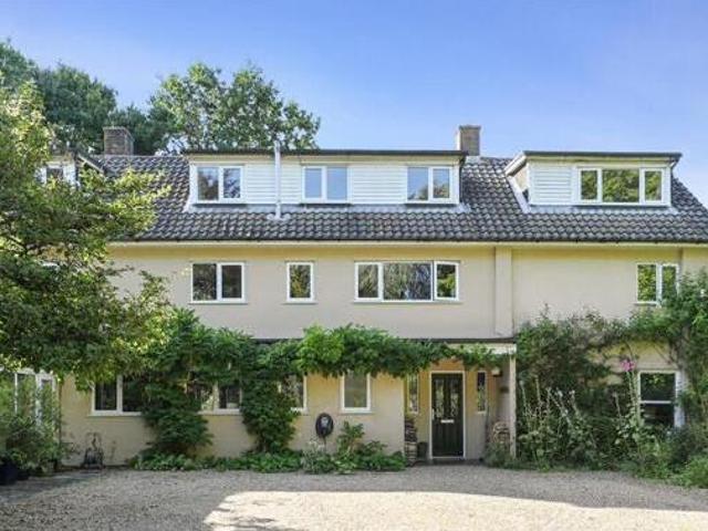 House for sale in Dale Hill