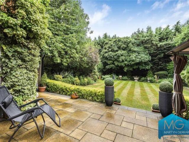 Farm for sale in Hendon, Greater London
