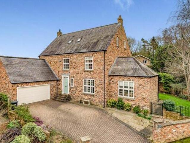 House for sale in North Yorkshire