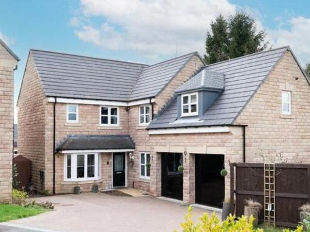House for sale in Froggatt, East Midlands