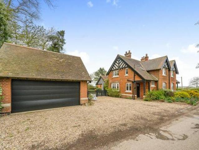 House for sale in Brentingby, Leicestershire